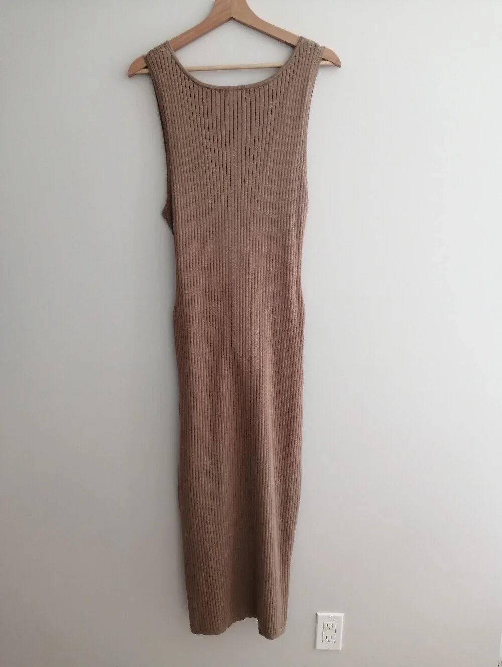 Good American Plus Size Rib Knit Bodycon Tie Waist Midi Dress Size 5 (XXL) - Picture 3 of 16